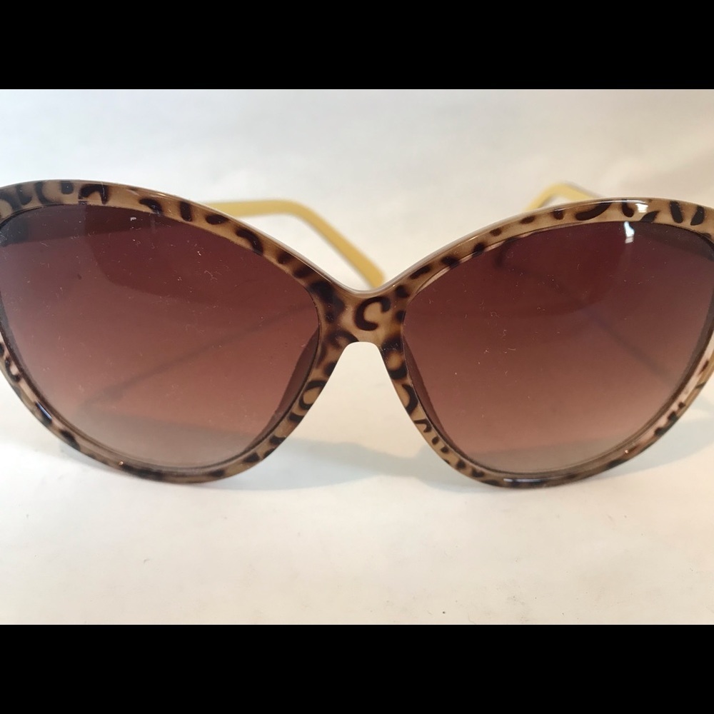Leopard Sunglasses - image 2